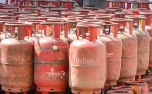 வணிக சிலிண்டர் விநியோகம் 70% ஆக உயர்வு: வணிகர்களுக்கு மத்திய அரசின் நிம்மதி அறிவிப்பு