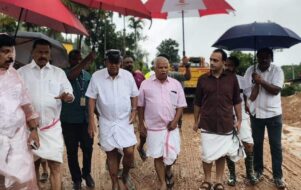 கேரளா வயநாடு நிலச்சரிவு: பலி எண்ணிக்கை 4 ஆக உயர்வு; பினராயி விஜயன் நேரில் ஆய்வு